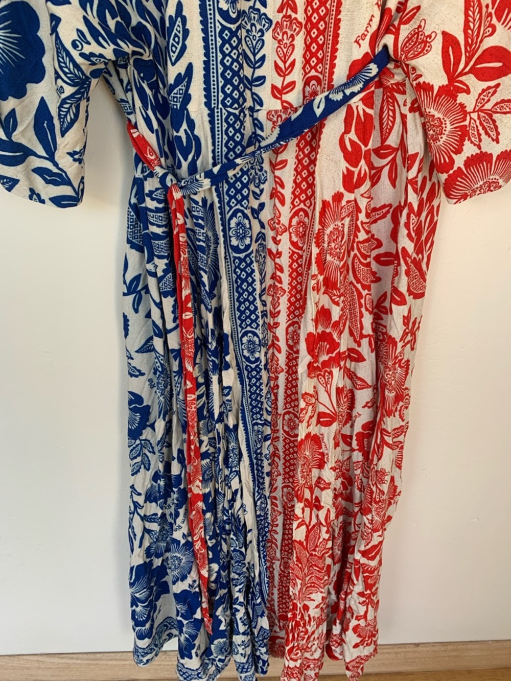 FARM Rio Mixed Pineapple Red Blue Wrap Dress Size S - Picture 10 of 10
